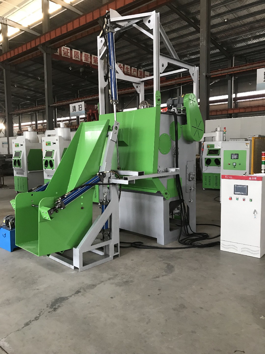 自動上下料自動噴砂機，履帶液體自動噴砂機，智能自動噴砂機設(shè)備